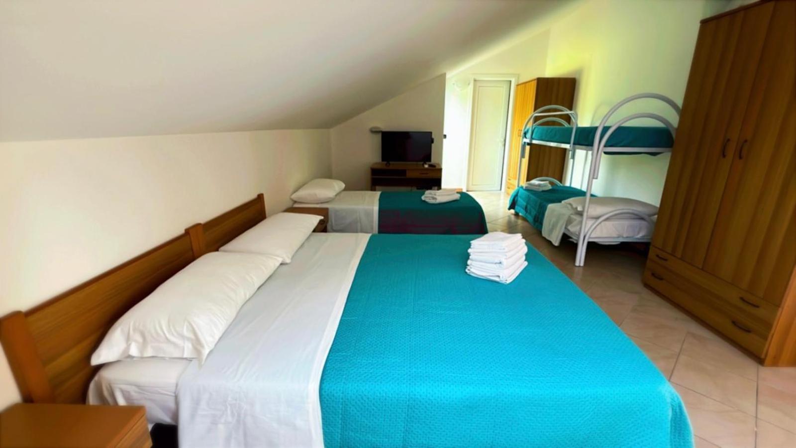 Dream Hotel 2*